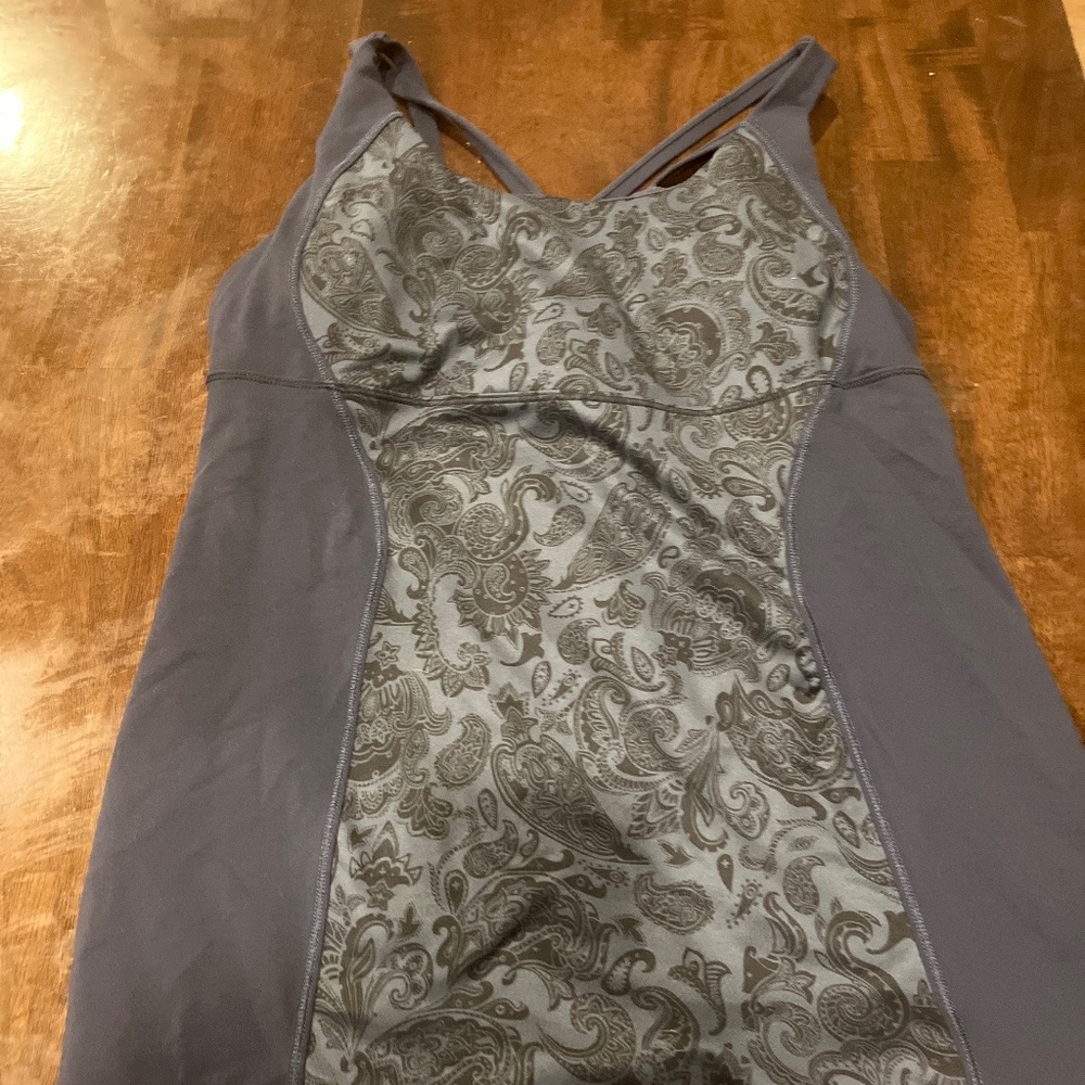 Blue Tank Lululemon-Excellent Condition-Size 12